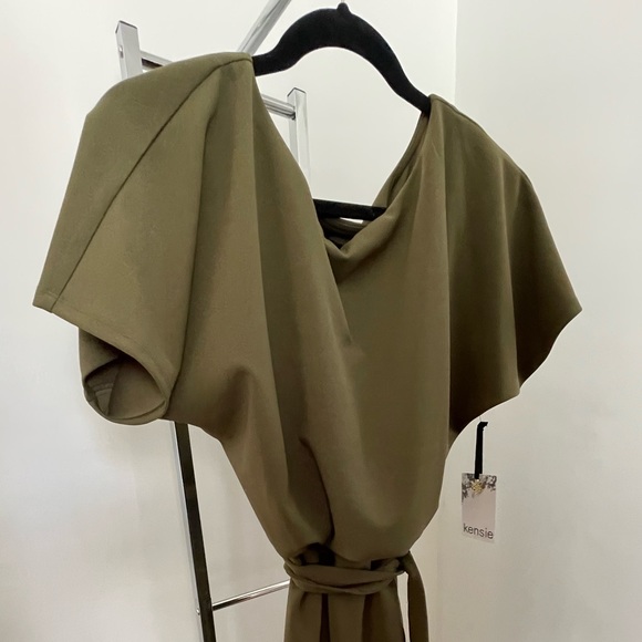 Kensie Blouson Wrap Dress - Picture 2 of 6